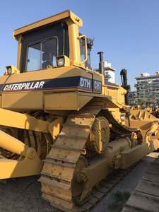 รถเกลี่ยดิน D7H แมวมือสองรถตักดิน d6g แมวสภาพดีราคาต่ำชั่วโมงการทำงานสีเดิมจากญี่ปุ่น - Product Image 2