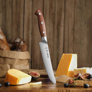 XINZUO Gekarteld kaasmes Duits roestvrij staal Rood houten handvat Keuken koken - Product Image 3