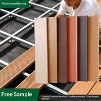 Outdoor Kunststoff-Holz-Bodenbelag 3D Geprägte Ineinandergreifende Wasserdichte Holzmaserung Terrassendielen für Poolbereich