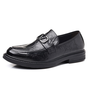 Mocassins pour hommes en cuir véritable, bout rond uni, à enfiler, tendance mode, décorés d'une boucle, chaussures décontractées et habillées - Product Image 4