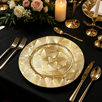 Assiette de présentation ronde en plastique PP de 33 cm, style américain de luxe, motif géométrique personnalisé pigmenté, vente directe usine pour fêtes