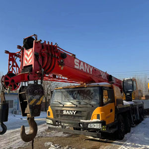 Grúa sobre Camión Zoomlion ZTC750 de 75T, Bien Mantenida, con Sistema Hidráulico y Motor para Obras de Ingeniería - Product Image 1