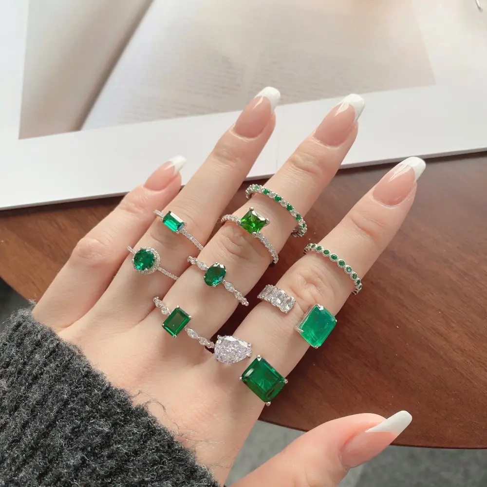 Lateefah OEM Fine Jewelry Rings 925 Silver Zircon Square Emerald Green Stone Wedding Engagement Ring Women