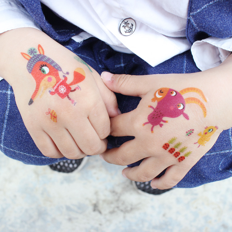 Adesivi per tatuaggi temporanei per bambini personalizzati tatuaggi impermeabili per il trasferimento dell'acqua tatuaggio personalizzato per bambini