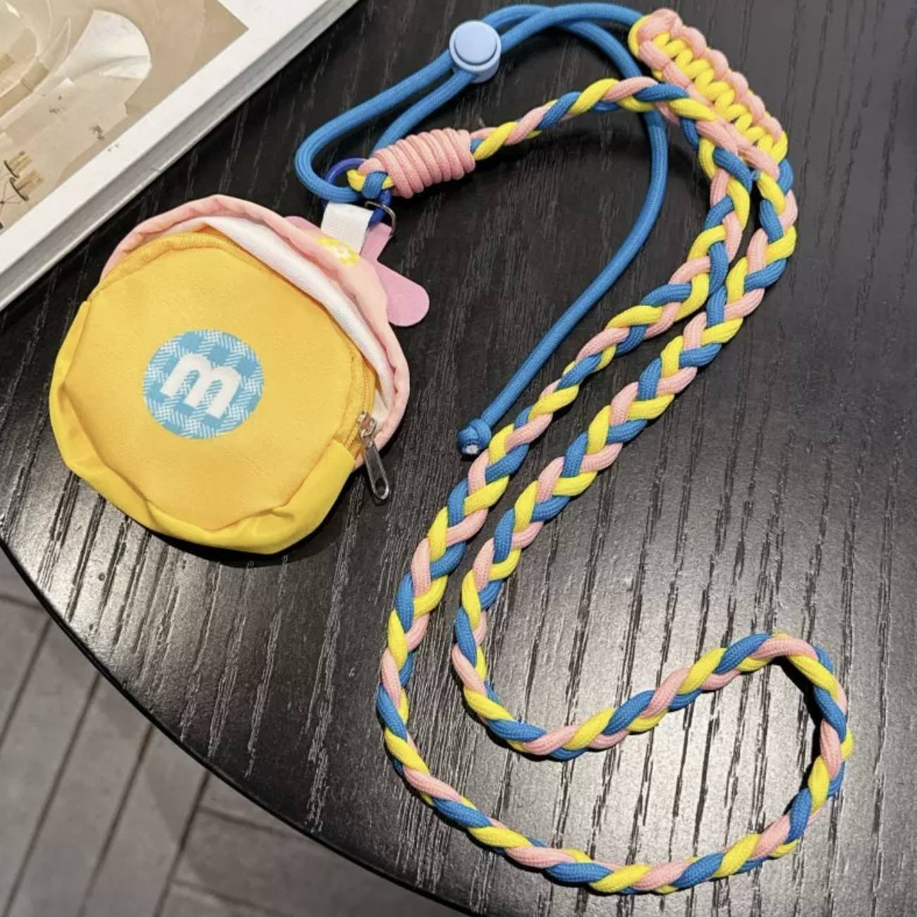 [M Bean Yellow Coin Purse] + Hanging Pieces