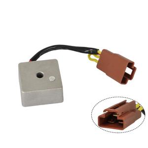 Rectificador de Motocicleta C25485 para Tractores Serie 200/400/600, Componente Esencial del Sistema Eléctrico - Product Image 3