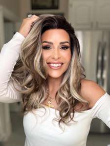 Perruques synthétiques courtes à livraison rapide, blondes avec mèches châtain cendré, 13x4 HD Lace Front, transparentes, résistantes à la chaleur, sans colle - Product Image 5