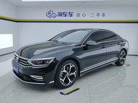 Mobil Bekas 2023 VW Magotan 330TSI 2.0T Model Terbaik Sedan Otomatis DSG Stok Tersedia LHD Bensin 5 Kursi