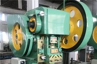Outil pince pression 30ton cnc 200 tonnes automatique machine de presse hydraulique de 25 tonnes pour boîte en métal prix