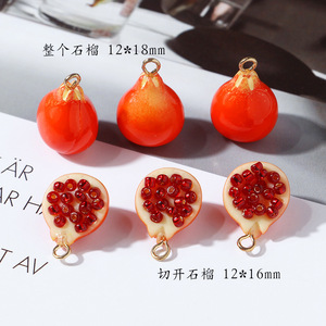 Breloques Grenade 3D en Résine pour Enfants |   Vente en gros de demi-fruits réalistes coupés en tranches pour la création de bijoux DIY (bracelets et colliers) - Product Image 3
