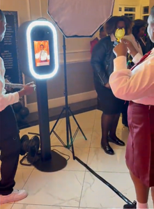 Cabina de Fotos para <span class=keywords><strong>iPad</strong></span> en Forma Ovalada para Bodas, con Luz LED RGB y Estuche de Transporte para Alquiler - Product Image 4