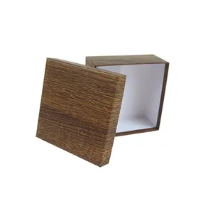 Confezione regalo unica con venature del legno con coperchio per calzini da cintura confezione rigida in scatola di carta al dettaglio