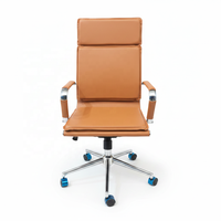 Chaises de bureau ergonomiques pivotantes en cuir marron de luxe à dossier haut avec roulettes