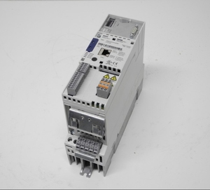 E84AVSCE7514SX0 3เฟส0.75kW 2.4A-8400สเตไลน์ E84AVSCE7514SX0 E84AVSCE7514SX0 E84AVSCE7514SX0 - Product Image 2