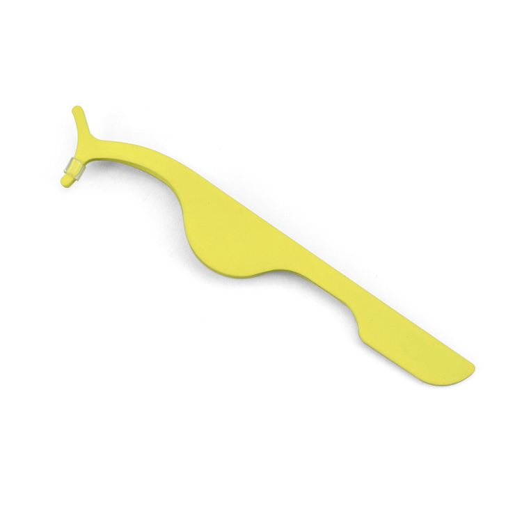 Yellow lashes tweezer