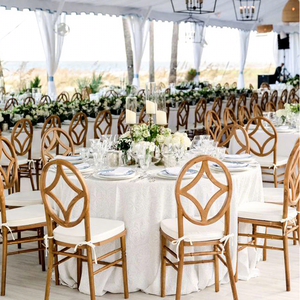 Chaises Chiavari en bois rembourrées personnalisées à prix abordable pour événements, locations, extérieur, fêtes, mariages et usage hôtelier - Product Image 1