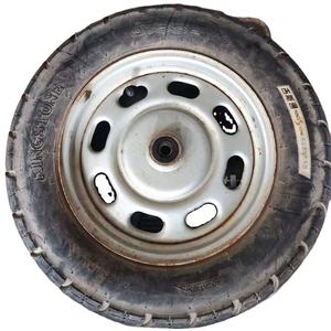 Caliente ruedas 3,50-10 neumáticos de caucho para <span class=keywords><strong>carretilla</strong></span> de <span class=keywords><strong>segunda</strong></span> <span class=keywords><strong>mano</strong></span> blanco neumático de goma 10x3 50-4 - Product Image 2