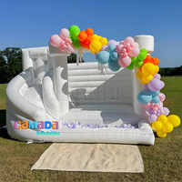 Party Location Grand château gonflable Blanc Maison rebondissante moderne avec toboggan et fosse à balles