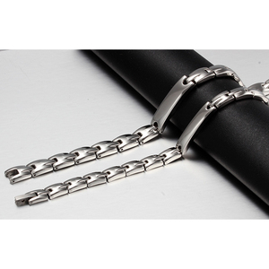 Pulsera de Energía Cuántica de Acero Inoxidable con Logotipo OEM Hoonni, <span class=keywords><strong>Iones</strong></span> <span class=keywords><strong>Negativos</strong></span>, Mejora el Sueño, Producto <span class=keywords><strong>para</strong></span> el Cuidado de la Salud - Product Image 2