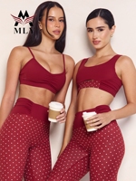 Ensemble de yoga sans couture tendance 2026 rouge bordeaux à pois pour femme : haut court, vêtements de Pilates, leggings et tenue de sport