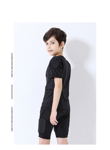 YOUNGSON Youngson – T-shirt de football rembourré pour enfants avec logo personnalisé, protection de poitrine et d'épaules, compression haute densité - Product Image 5