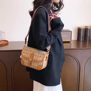 Bolso de mano de gran capacidad impermeable de estilo Retro para mujer, bandolera de hombro elegante para mujer con cuero de lujo vegano - Product Image 2