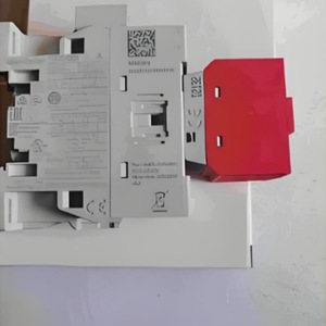 Contacteur AC Ab Rockwell 100S C09ej322c DC220V 1 NO 2P pour Ingénierie Électrique - Product Image 3