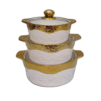 Ensemble de trois marmites à soupe en céramique blanche multifonctionnelles à prix de gros pour dîner et réceptions, idéales pour servir soupes et plats.