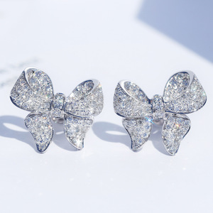 Orecchini a perno con fiocco stile coreano, piccoli, eleganti e chic, gioielli per le orecchie da donna, per il pendolarismo, l'uso quotidiano, come regalo - Product Image 2
