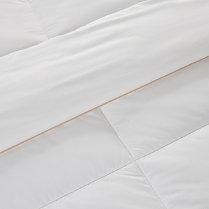 Ensemble <span class=keywords><strong>de</strong></span> couette moderne quatre saisons, garnissage en fibres synthétiques douces, tissu microfibre cardé, 1 couette, <span class=keywords><strong>2</strong></span> <span class=keywords><strong>oreillers</strong></span>, vente en gros - Product Image 2