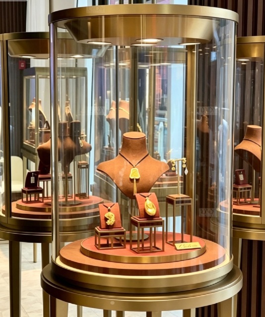 Luxury Gold & Brown Rotating Jewelry Display Case, Premium Glass Jewelry Showcase for Gold Jewelry Stores & Retail