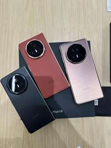 Nouveau téléphone pliable Honor Magic V5 5G Octa Core 7,95 pouces 120Hz Snapdragon 8 OLED 50MP Triple caméra 6100mAh CDMA Français/Espagnol - Product Image 3