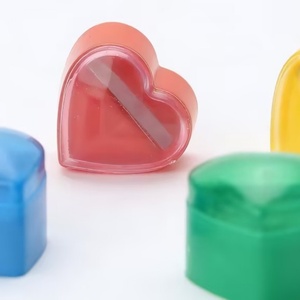 Sacapuntas de Corazón para Niños Escolares, de Plástico, Compacto, Pequeño, Económico, de Buena Calidad y Duradero, con Color y Logotipo Personalizados - Product Image 5