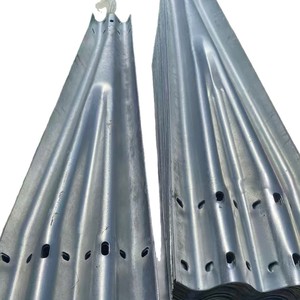 Viga de Protección Corrugada Shunyi 65*60 Galvanizada de Tres Ondas, Barrera para Carreteras, Caminos Rurales y Autopistas - Product Image 4