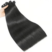 Productos de Peluquería SDD Real Hair, en Color Negro. El modelo STW 1B presenta cabello real que se puede rizar y peinar.