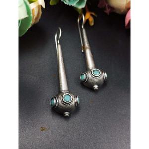 Réplique en argent antique, boucles d'oreilles à crochet fabriquées à la main tribales oxydées pour une tenue de fête décontractée, produit en vrac fait à la main - Product Image 4