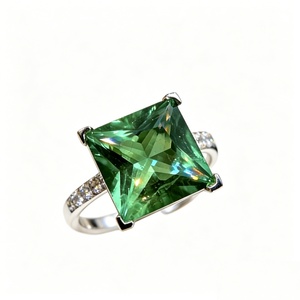 Anillo de Eternidad de Oro Blanco de 18K de Lujo con Esmeralda de Laboratorio, Hecho a Mano, Apilable, Joyería de Boda para Mujer - Product Image 1