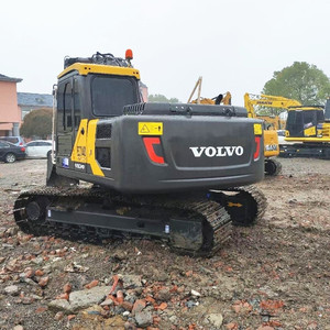 Excavatrice compacte Volvo en excellent état, à balancement de queue nul et à haute efficacité, excavatrice Volvo 140 d'occasion pour la construction urbaine - Product Image 6
