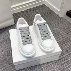 Zapatos Deportivos Originales McQueenes para Hombre, Zapatos de Moda de Lujo de Diseñador, Cómodos, Transpirables, de Cuero Genuino, Estilo Casual para Caminar - Product Image 2