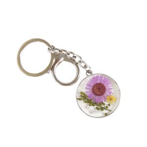 <b>Personalized</b> Custom Alloy Round Resin Flower <b>Keychain</b> Resin Dried Flower <b>Keychain</b> - Product Image 4