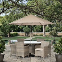 Ensemble de meubles de restaurant en rotin Audu pour l'extérieur commercial, table et chaise de jardin avec parasol à Dubaï