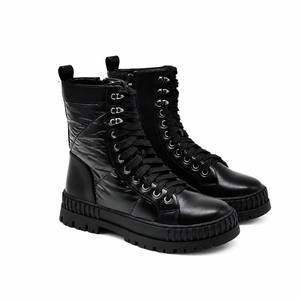 Botas de combate acolchadas para mujer con logotipo OEM personalizado, caña acolchada, ganchos de anilla en D plateados, <span class=keywords><strong>plataforma</strong></span> gruesa con suela de tacos, botas de media pantorrilla con cordones - Product Image 1