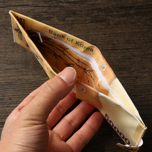 Nueva Cartera Corta de Lona Impermeable para Hombre, Estilo Billete de 100 Dólares Estadounidenses, con Cierre de Hebilla - Product Image 4