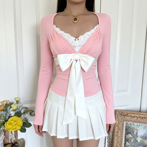 Camiseta de manga larga ajustada con lazo, estilo dulce y femenino, con encaje, patchwork, colores contrastantes, estampado floral y cintura plisada. - Product Image 1