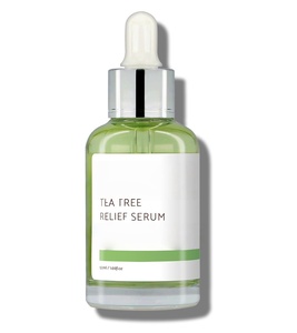 Suero Calmante con Árbol de Té en Relieve 50ml, Venta al por Mayor, Marca Propia, Suero Facial Natural para Imperfecciones, Iluminador, Ácido Hialurónico - Product Image 2