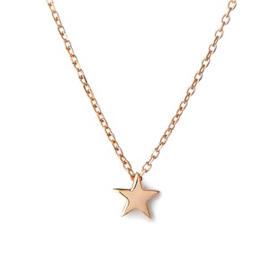 Collier pendentif en forme de petite étoile minimaliste uni en argent sterling 925 - Product Image 6
