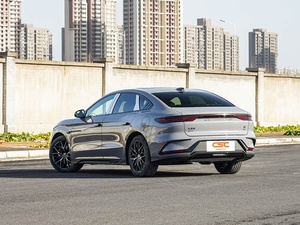 BYD Han DM-i 2025: Berlina Ibrida Plug-in di Lusso a 5 Posti con Guida Intelligente, Autonomia di 125 km, Comfort e Lunga Autonomia - Product Image 5