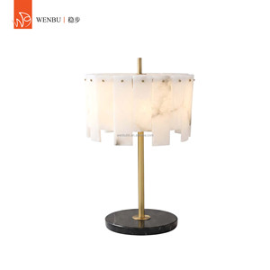 Lampe de table moderne ronde en albâtre espagnol avec base en laiton pour la décoration de hôtel, villa, salon - Product Image 1