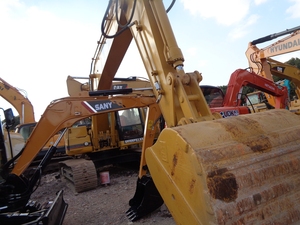 Excavadora Usada Caterpillar 320BL de Japón en Buen Estado, Capacidad de 20 Toneladas, Venta a Precio Económico, Motor 320B 320C 320CL, Caja de Cambios, Bomba - Product Image 2