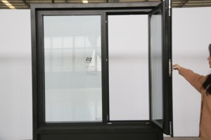 캐나다 인증 허리케인 충격 여닫이 알루미늄 창 방음 마그네틱 틸트 및 파티오용 턴 윈도우 - Product Image 2